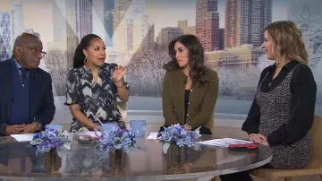 Cinq a Sept Florianna Confetti Tweed Mini Dress usado por Christine Romans como se ve en Today el 21 de febrero de 2024