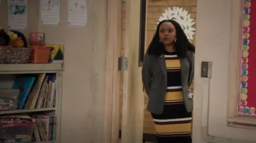 Jc Penny Mi­di Sheath Dress worn by Janine Teagues (Quinta Brunson) as seen in Abbott Elementary (S03E04)