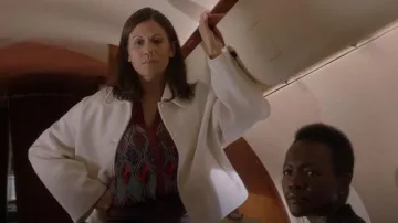 Alice + Olivia Sheila Abstract Print Blouse worn by Cyesha Witt as seen in The Rookie (S06E01)