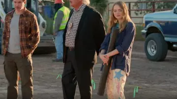 Pantalón corto con estampado de estrellas Collina Strada usado por Whitney Siegel (Emma Stone) como se ve en The Curse (T01E09)