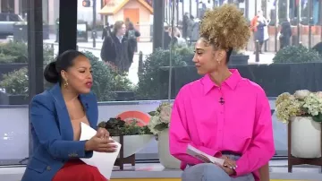 Chemise oversize Argent en rose vif portée par Ally Love comme on le voit dans Aujourd’hui le 22 février 2024