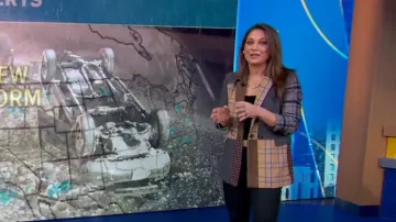 Blazer de sesión privada de Nueva York en blanco usado por Ginger Zee como se ve en Good Morning America el 26 de febrero de 2024
