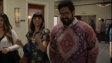 Etro Men's Mul­ti­col­or Pais­ley Sweater worn by Dennis (Josh Banday) as seen in Not Dead Yet (S02E04)