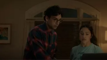 Urban Outfitters Men’s Vintage Flannel Shirt worn by Edward (Rick Glassman) as seen in Not Dead Yet (S02E04)