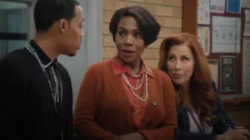 Wilfred Free Porch Cardigan worn by Barbara Howard (Sheryl Lee Ralph) as seen in Abbott Elementary (S03E05)