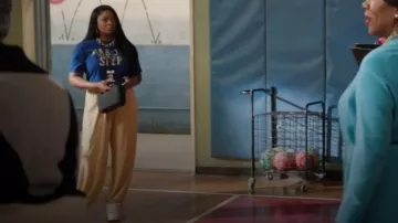 Nike Wmns Air Max 90 SE 'Citron Daisy' worn by Ava Coleman (Janelle James) as seen in Abbott Elementary (S03E05)