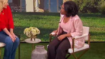 Cinq à Sept Kimmi Sequin Blazer usado por Jennifer Hudson como se ve en The Jennifer Hudson Show el 27 de febrero de 2024