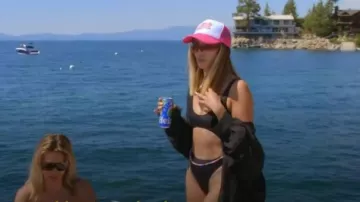 PacSun Eco Maillot de bain une pièce perlé Cabo Belly noir porté par Scheana Shay comme on le voit dans Vanderpump Rules (S11E05)