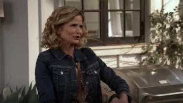 Chaqueta de camionero original de Levi's usada por Jean Raines (Kyra Sedgwick) como se ve en Call Your Mother (S01E02)