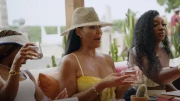 Conjunto de pantalones Fashion Nova Leena usado por Mia Thornton como se ve en The Real Housewives of Potomac (T08E15)