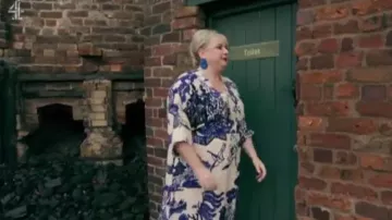Vestido de Mia Strada Abbi usado por Siobhán McSweeney como se ve en The Great Pottery Throw Down (S07E09)