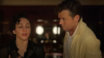 Cardigan Gucci Lovelight porté par Tripp (Jack Cutmore-Scott) tel qu’on le voit dans Death and Other Details (S01E09)