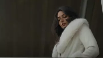 Santinni 'Marlene' 100% Cashmere & Wool Coat With Faux Fur In White worn by Leila (Pardis Saremi) as seen in Death and Other Details (S01E10)