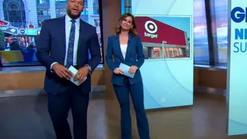 Pantalones de algodón elástico Veronica Beard Royce usados por Rebecca Jarvis como se ve en Good Morning America el 6 de marzo de 2024