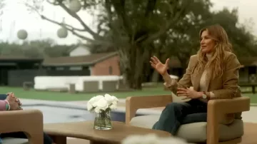 Blazer en velours côtelé de coton à simple boutonnage Chloé porté par Gisele Bündchen dans Good Morning America le 7 mars 2024