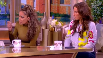 Linga Franca Delia Cardi­gan worn by Alyssa Farah as seen in The View on March 7, 2024