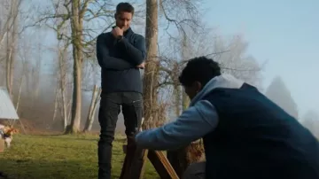 G Star Rovic Pants worn by Colter Shaw (Justin Hartley) as seen in Tracker (S01E04)