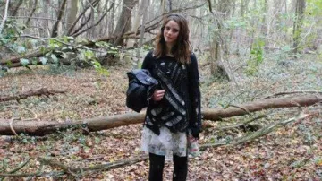 Printed dress worn by Elizabeth 'Effy' Stonem (Kaya Scodelario) in Skins TV series (S03E08)