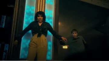 Rails Silk Rebel Jungle Tie Dye worn by Allison Hargreeves (Emmy Raver-Lampman) as seen in The Umbrella Academy (S03E05)