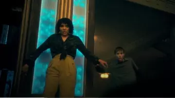 Rails Silk Rebel Jungle Tie Dye worn by Allison Hargreeves (Emmy Raver-Lampman) as seen in The Umbrella Academy (S03E05)