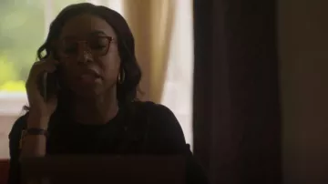 Bella freud Dog-in­tar­sia Wool Sweater worn by Livia (Pippa Bennett-Warner) as seen in Chloe (S01E04)