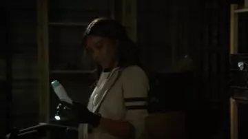 Bailey 44 Var­si­ty Stripe Blaz­er worn by Sydney Burnett (Gabrielle Union) as seen in L.A.'s Finest (S02E03)