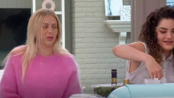 Gérard darel Leonie Raglan Sleeve Sweater worn by Raquelle Stevens as seen in Selena + Chef (S04E05)