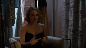Yumi Kim Al­lure Dress worn by Isabel McKenna (Sophie Reynolds) as seen in L.A.'s Finest (S02E10)