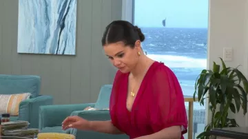 La Ligne Constance : Robe portée par Selena Gomez dans Selena + Chef (S04E10)