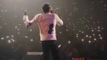 Dior x Otani Pull blanc vieilli porté par Meek Mill dans Times Like This (Clip Officiel)
