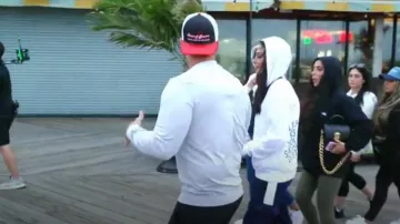 Pantalon de survêtement cargo Loewe porté par Jenni Farley dans Jersey Shore : Family Vacation (S07E05)