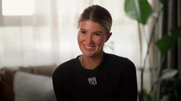 Alexander Wang Logo-Patch L/S T-shirt Black worn by Lauren Dunn as seen in Married at First Sight (S11E26)