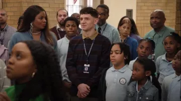 J Crew Rug­by Shirt with Cor­duroy Col­lar worn by Jacob Hill (Chris Perfetti) as seen in Abbott Elementary (S03E06)