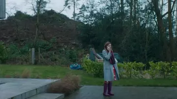 Max Mara LIlia Abrigo usado por Alice (Keeley Hawes) como se ve en Buscando a Alice (T01E01)