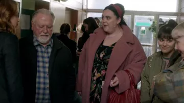 H&M Faux Shear­ling Coat worn by Nicola (Sharon Rooney) as seen in Finding Alice (S01E03)