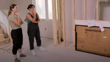 Chuck Taylor All Star Lift Platform Leather usado por Leslie Davis como se ve en Rock the Block (S05E02)