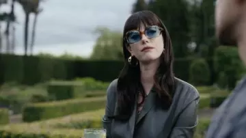 Oversize Sunglasses worn by Susie Glass (Kaya Scodelario) in The Gentlemen TV series (S01E06)