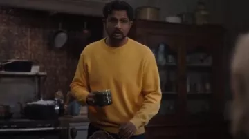 Asos Design Over­sized Sweat­shirt in Yel­low worn by Jay Arondekar (Utkarsh Ambudkar) as seen in Ghosts (S03E05)