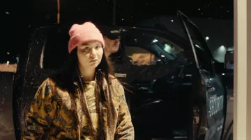 Carhartt Brown Printed Coat Jacket worn by Leah Danvers (Is­abel­la Star LaBlanc) as seen in True Detective (S04E04)