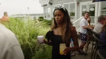 Superdown Lucas Mameluco usado por Ciara Miller como se ve en Summer House (S08E04)