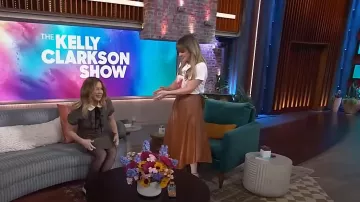 A.L.C. Tracy Asymmetric Pleat Faux Leather Skirt worn by Kelly Clarkson as seen in The Kelly Clarkson Show on March 11, 2024
