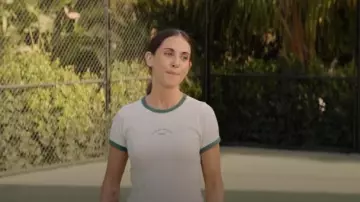 Ghanda Quinn Ringer worn by Amy Delaney (Alison Brie) as seen in Apples Never Fall (S01E01)