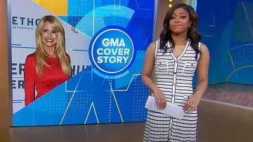 Sandro Molina Robe longue boutonnée sur le devant portée par Morgan Norwood dans Good Morning America le 15 mars 2024
