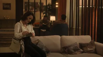 Tory Burch Lee Radziwill Leather Double Bag worn by Grace Gordon Greene (Carla Gugino) as seen in The Girls on the Bus (S01E02)