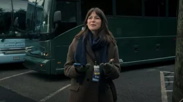 Isabel Marant Efegozi Chaqueta usada por Sadie McCarthy (Melissa Benoist) como se ve en Las chicas en el autobús (T01E02)