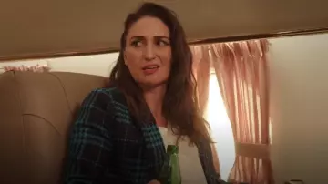 Le blazer Kenzie porté par Dawn Solano (Sara Bareilles) dans Girls5eva (S03E04)