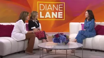 Vestido camisero con botones estampado de Altuzarra Claudia usado por Diane Lane como se ve en Today with Hoda & Jenna el 15 de marzo de 2024