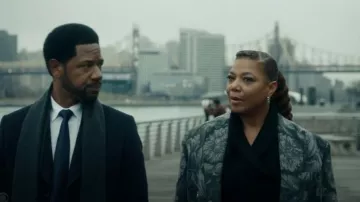 Saint Laurent Shawl Collar Sweatshirt worn by Robyn McCall (Queen Latifah) as seen in The Equalizer (S04E04)