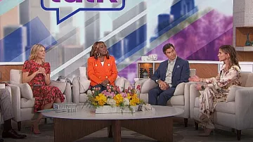 L'Agence Pi­lar Pants worn by Natalie Morales as seen in The Talk on March 18, 2024