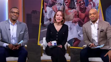 Nanette Nanette Lepore Cardigan à col en V porté par Eva Pilgrim dans Good Morning America le 19 mars 2024